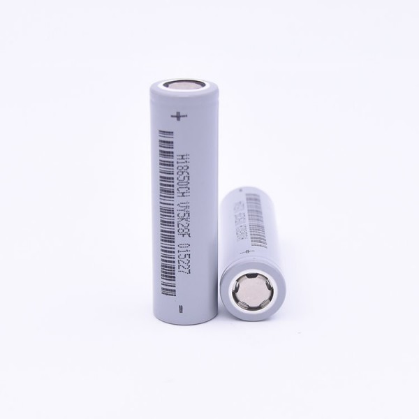 Аккумулятор незащищенный 3,6V Li-ion BAK H18650CH 2,6Ah 10A 18650